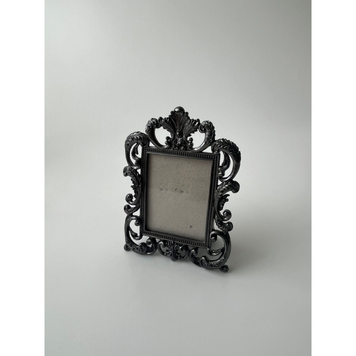 Open Work Photo Frame Pearl