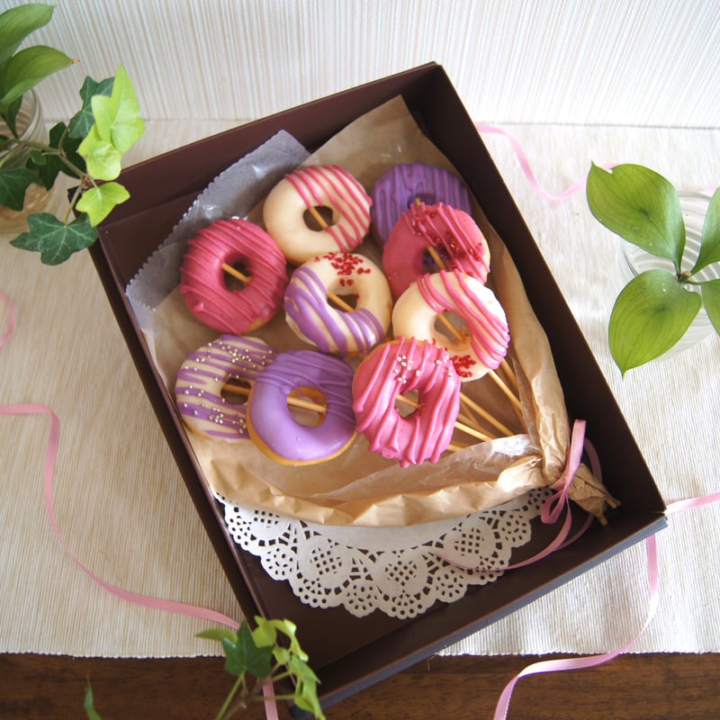 喜ばれるバースデーギフト】ドーナツブーケ【冷凍便】 | DONADONA