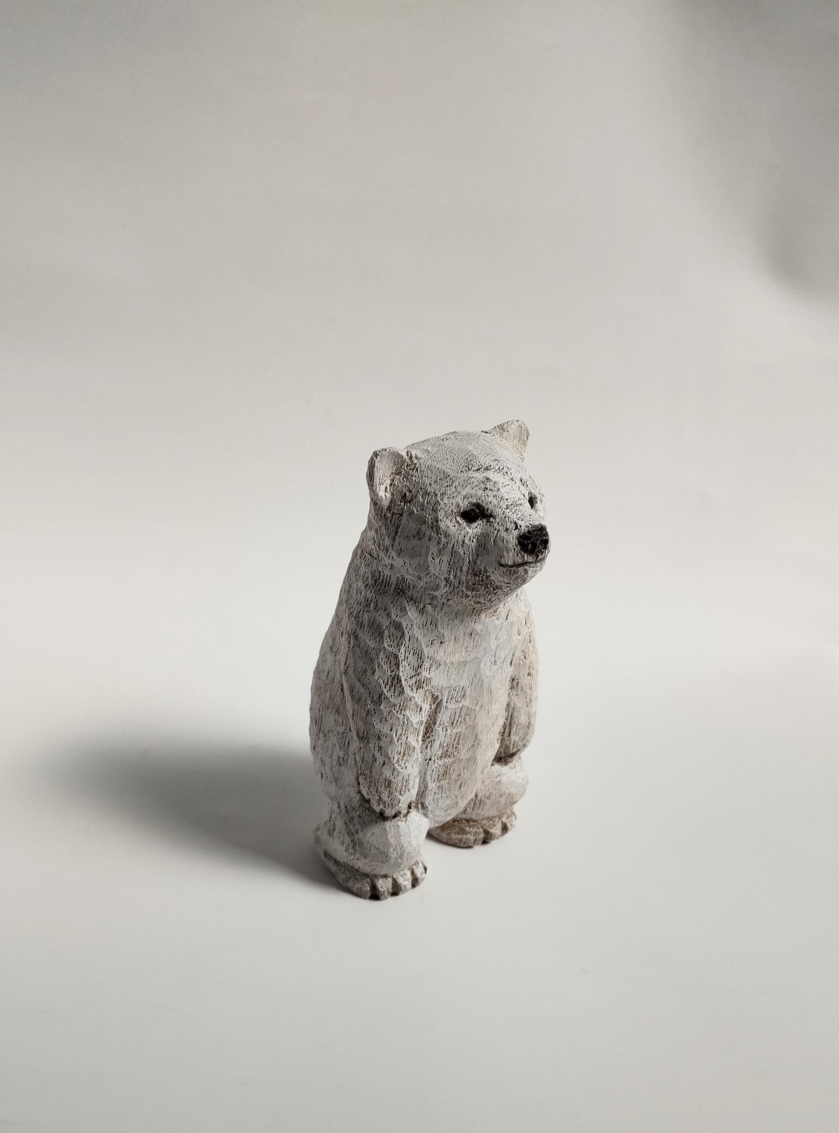 シロクマの子ども(木彫)17 | wood and wool animals STORE シロクマの子ども(木彫)17 | wood and wool animals STORE