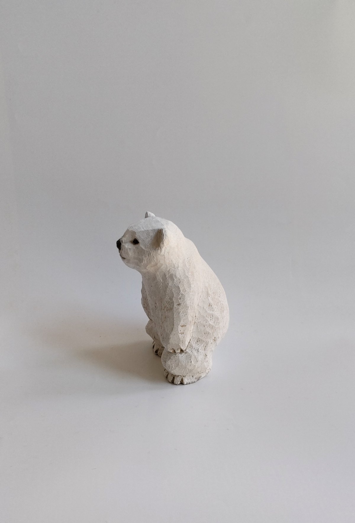 シロクマの子供　木彫り fit=scale-down,w=1200