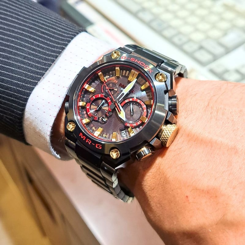 G-SHOCKジーショック MR-Gエムアールジー 赤備えMRG-B2000B-1A4JR |