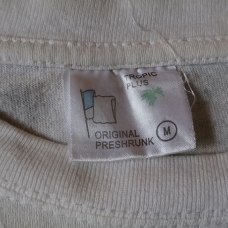 "SMILE MON!" Used T-Shirt