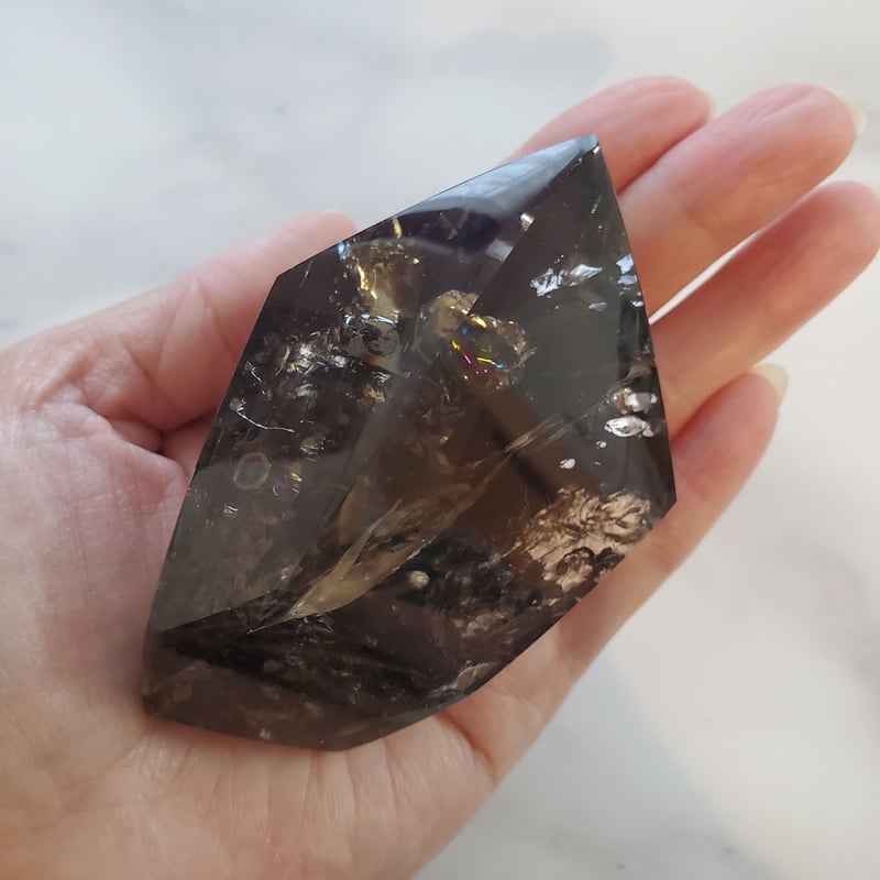 高品質スモーキークォーツ4.7㎝フリーフォームスモーキー虹
