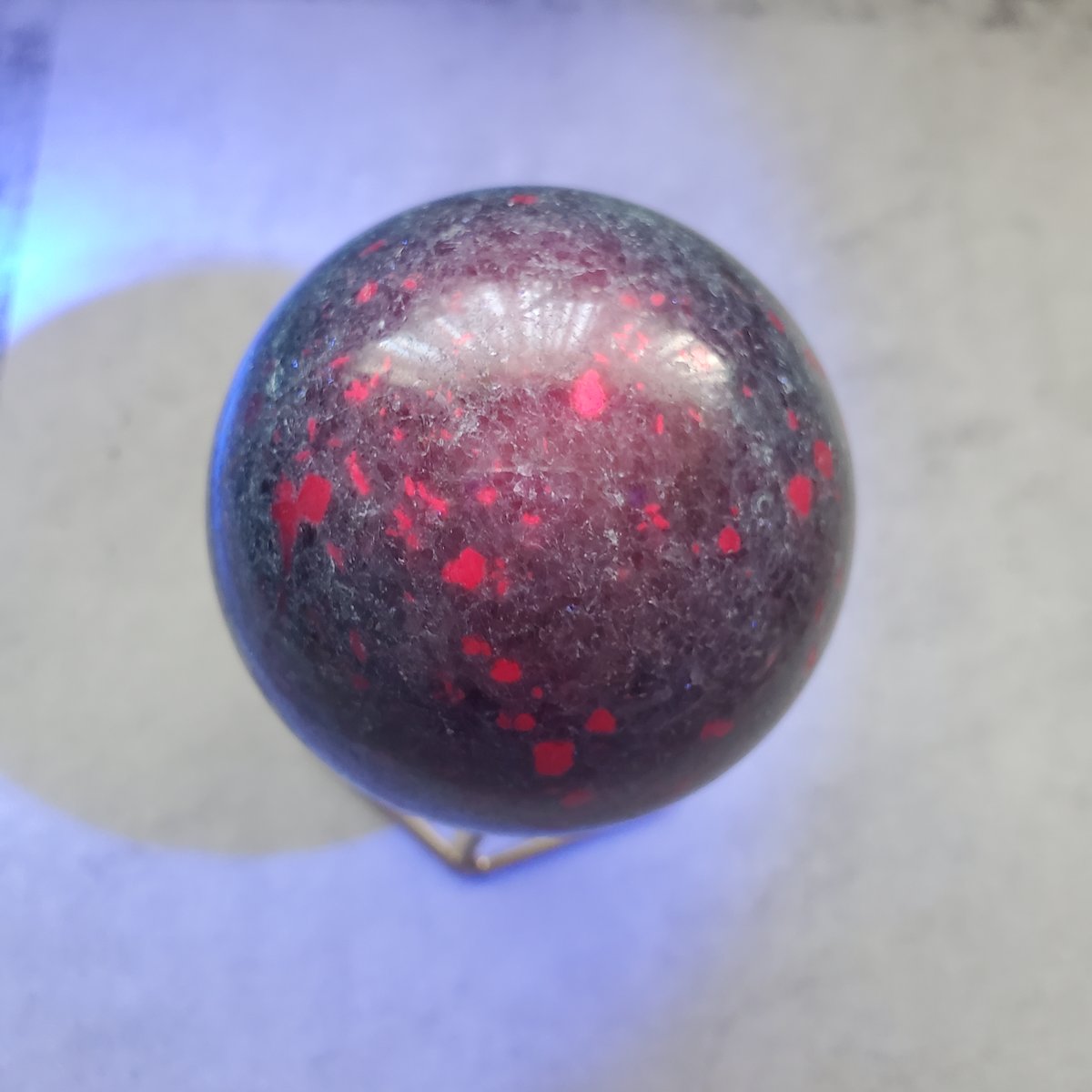 ルビー in カイヤナイト スフィア 約60mm Ruby in Fuchsite