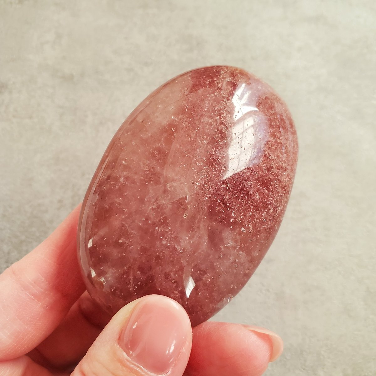 ストロベリーファントムクォーツ　クラスター　自立　ファイヤークォーツ　苺水晶⑥ ストロベリーファントムクォーツクラスター自立ファイヤークォーツ苺水晶⑥