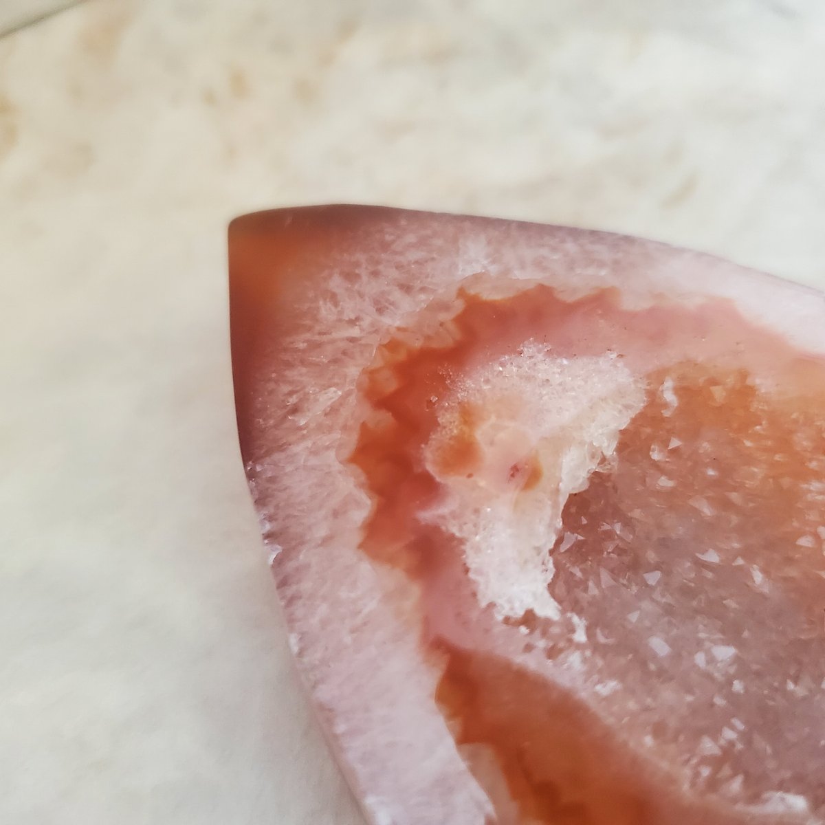 カーネリアン ❣️ドゥルージージオード付き♡ 結晶に虹あり♡ カーネリアンドゥルージー | Kilig crystal