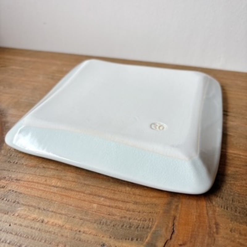   M 皿 1994年製 今江未央 角皿 M | 手しごとと暮らしの雑貨 まにまに