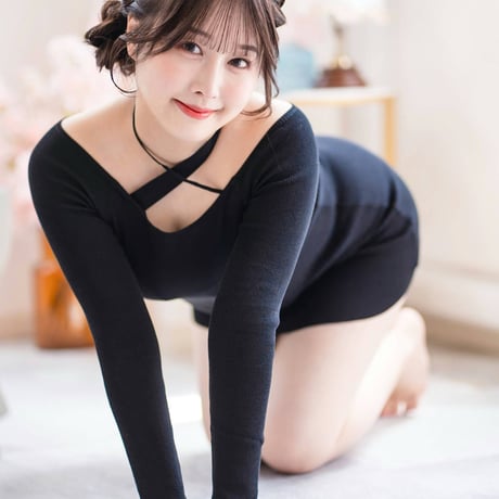 revealing cross lace