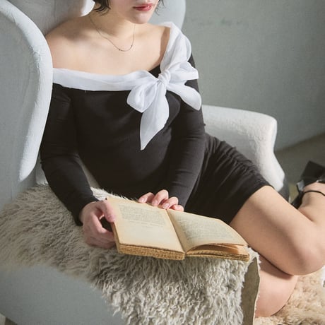 off shoulder ribbon