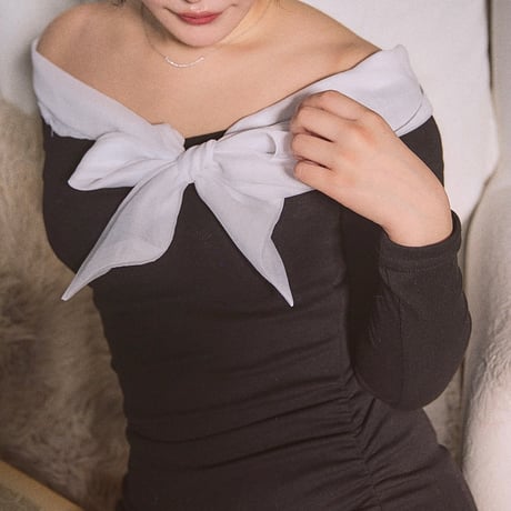 off shoulder ribbon