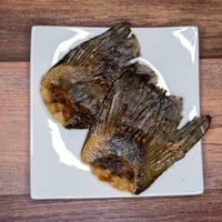 サーモン尾っぽ