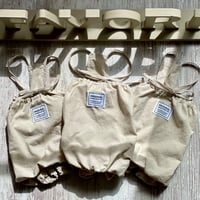 バルーンロンパース　グレージュ（ダックスサイズ）