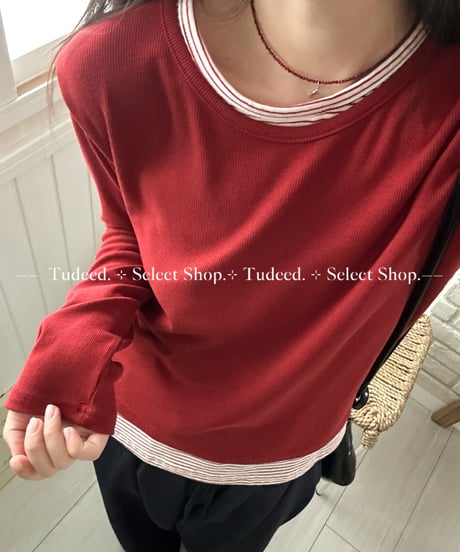レッドストライプレイヤード風インナーシャツ