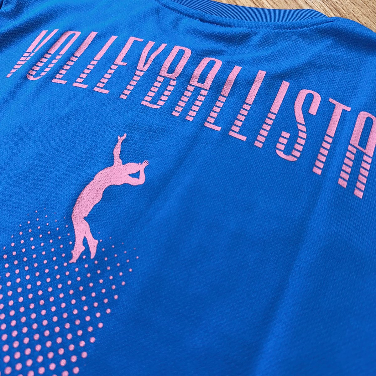清静シャツバレー VOLLEYBALLISTA ミディアムブルー（ローズピンク×ホワイト