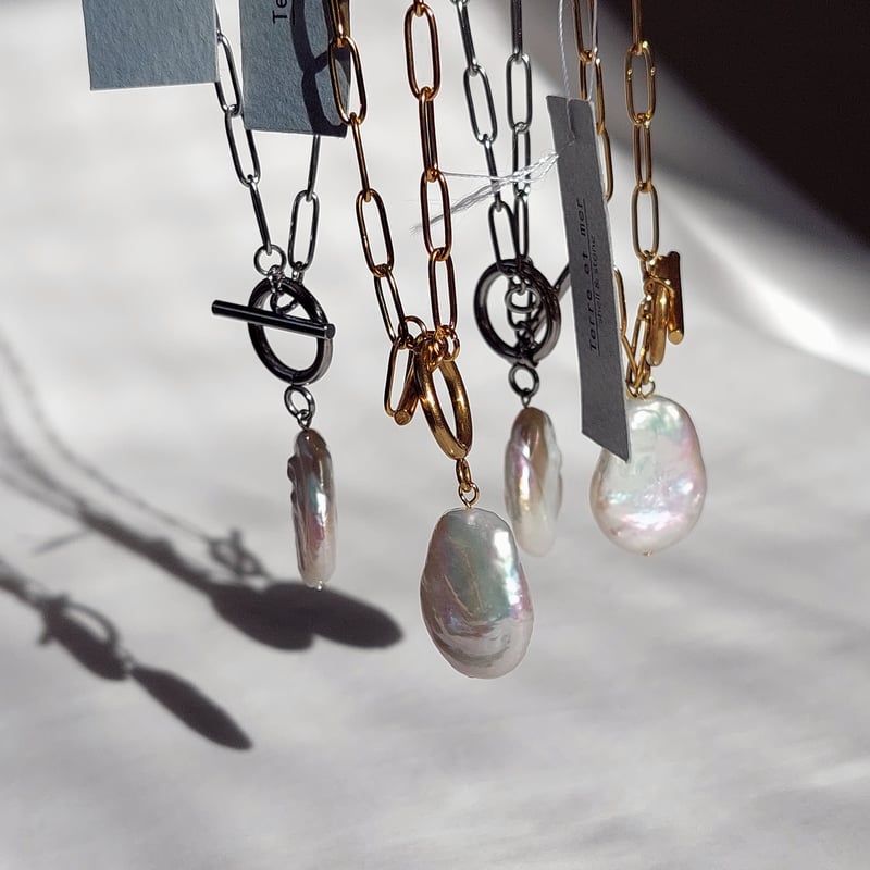 バロックパール（平しずく）のクリップチェーンネックレス | Terre et mer