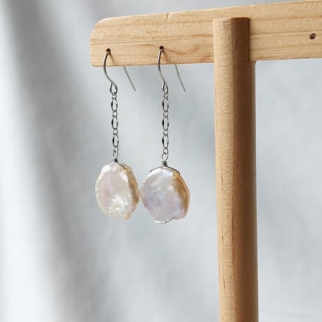 花びらピアス | STORES