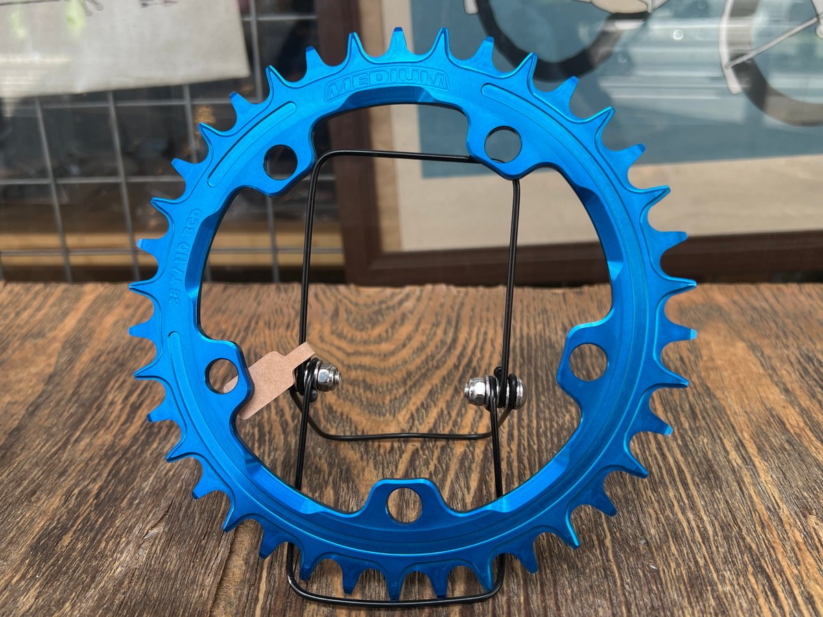 Medium * Narrow Wide 110 BCD 5-Bolt Chainring *