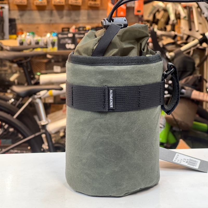 Fairweather * Stem Bag * Wax Olive | Hutte8to8 Fairweather * Stem Bag * Wax Olive | Hutte8to8