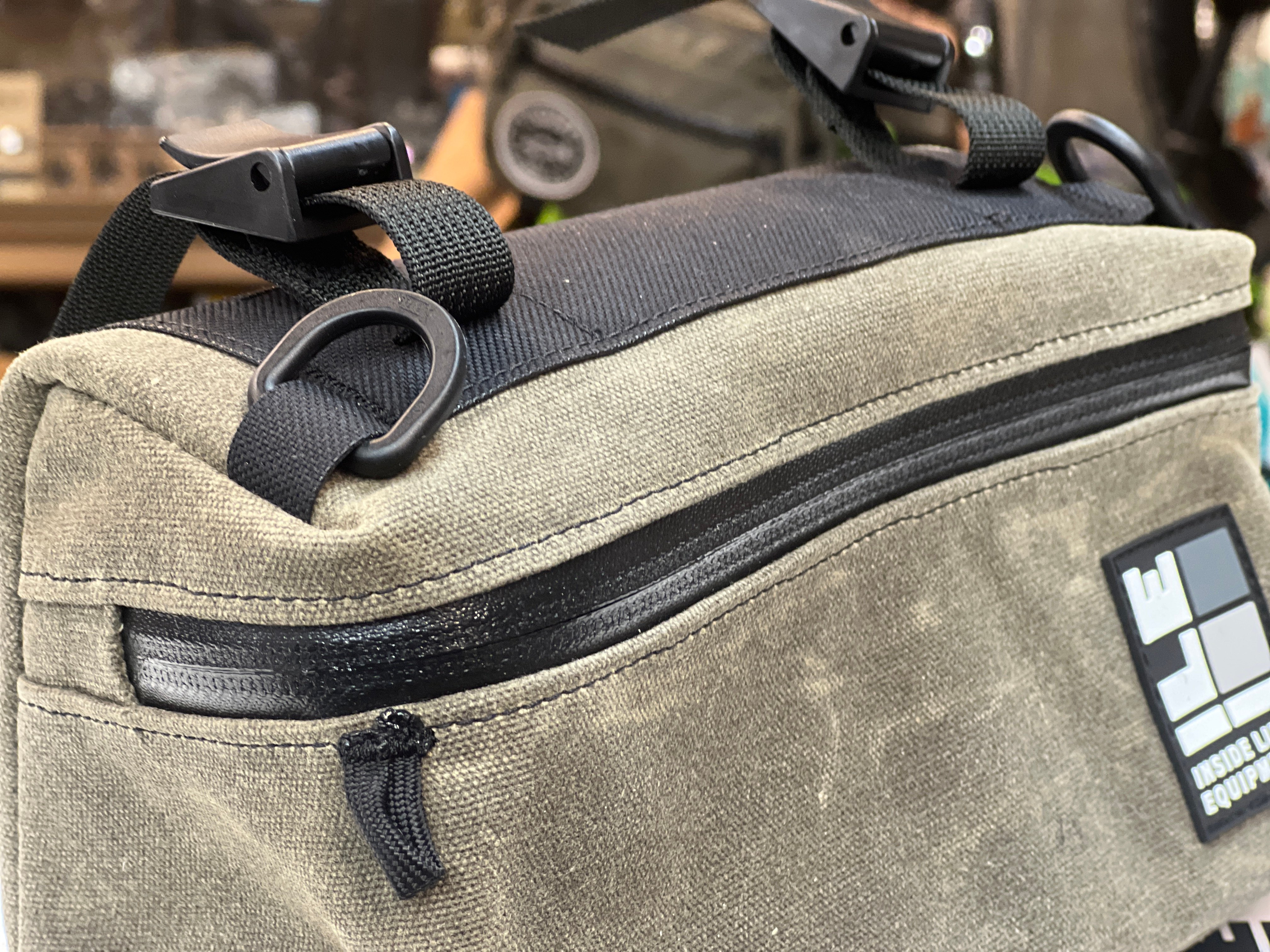 ILE* Pilot Bar Bag * Waxed/Tan | Hutte8to8 OnLi
