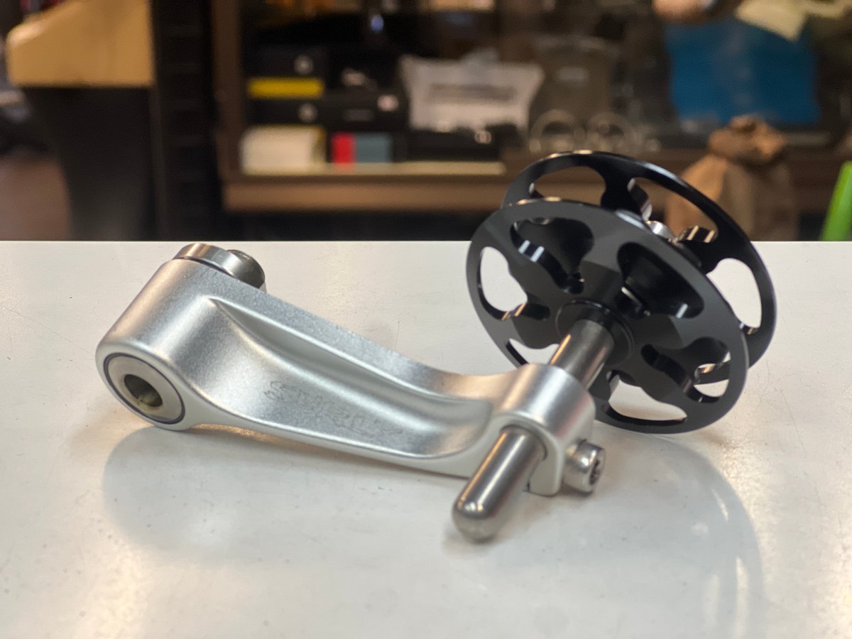 Surly 1X1 SINGLEATOR サーリー テンショナー surlysingleatorchaintensioner-