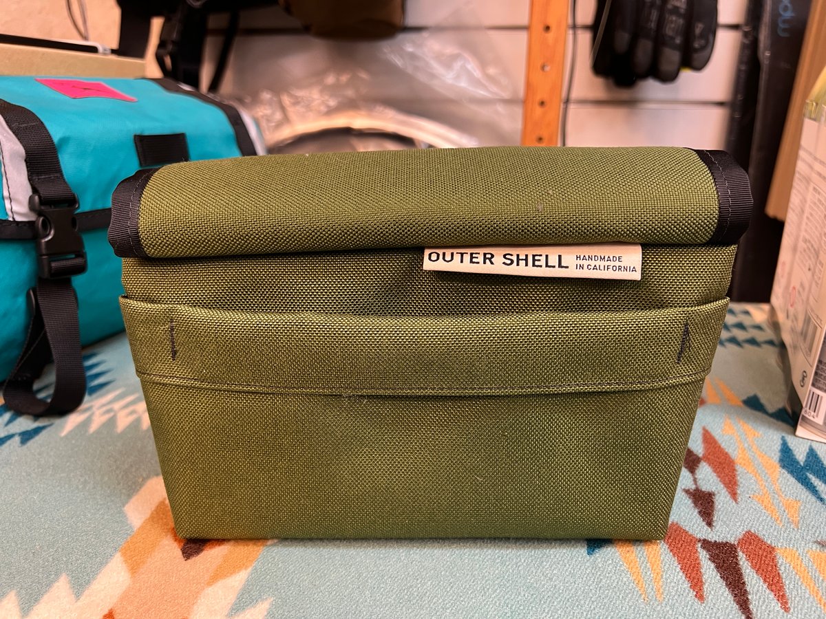 OuterShell サドルバッグOlive OUTER SHELL ADVENTURE* rolltop saddlebag (olive drab) - BLUE