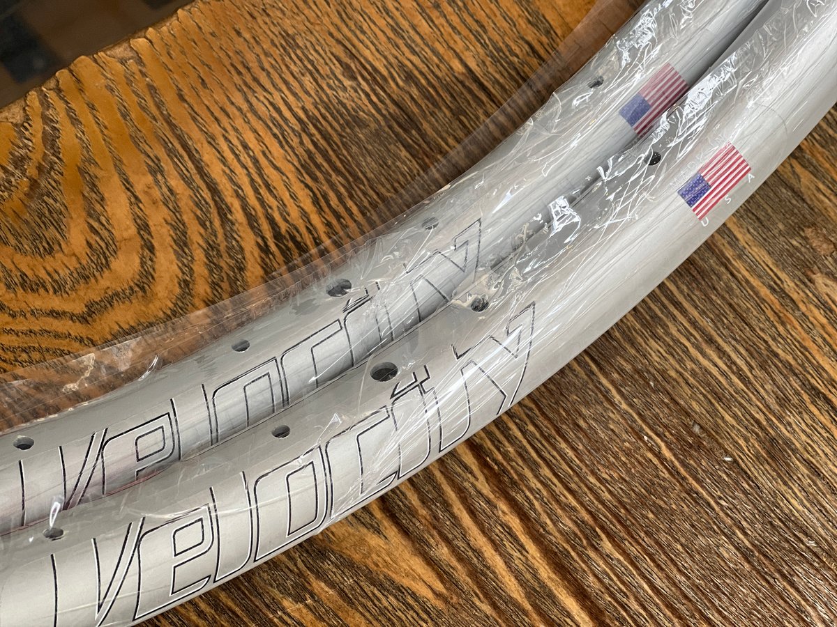 【ペア販売】 Velocity * Blunt SS Rim * 700c/29er (Silver) 32H