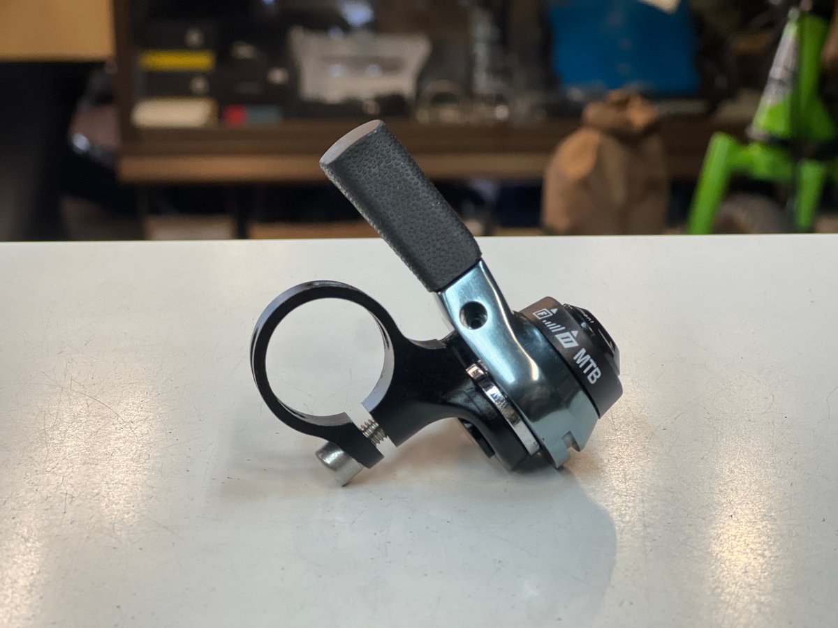 Microshift * Thumb Shifter SHIMANO MTB 11 Speed Microshift * Thumb Shifter SHIMANO MTB 11 Speed