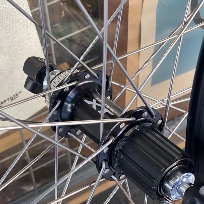 MAVIC A1025 * Shimano M8000 * Original Wheels |