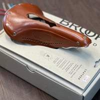 Brooks * B17 Narrow Carved * Honey