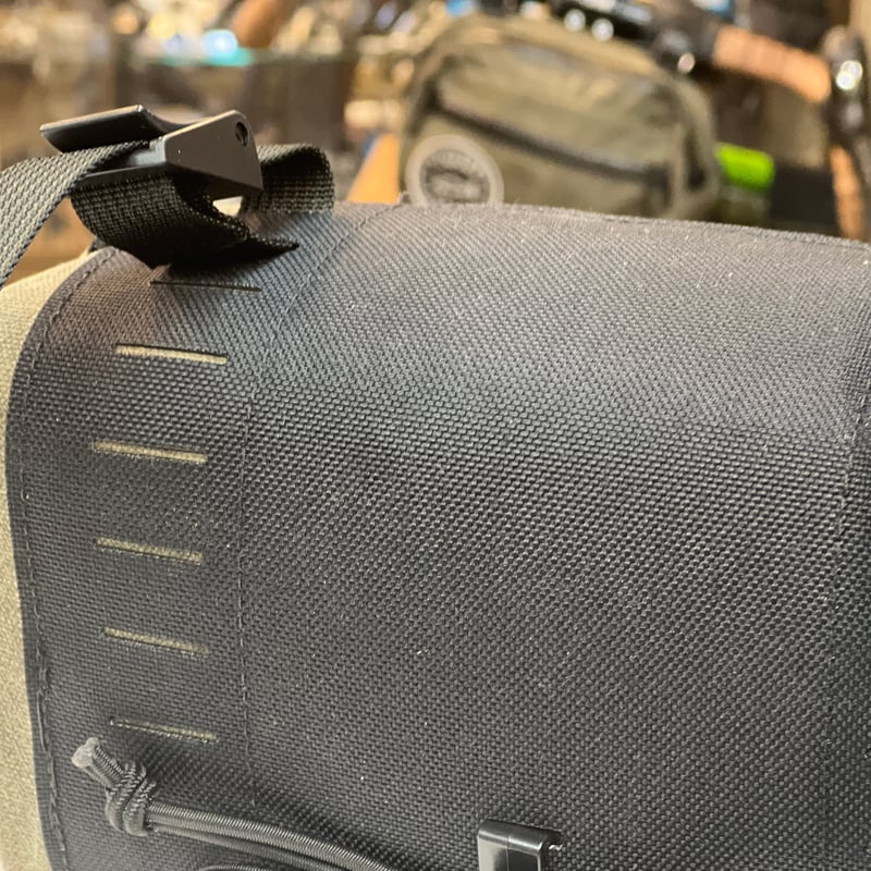 ILE* Pilot Bar Bag * Waxed/Tan | Hutte8to8 OnLi
