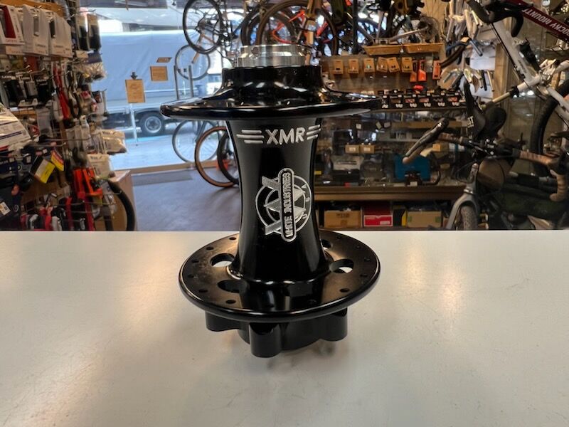 White Industries * XMR Front Hub 12mm * 32H (Bl