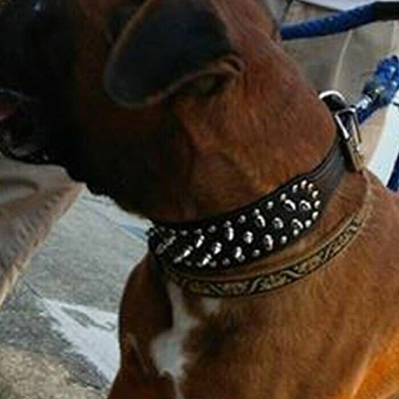 犬型スタッズ付きチャーム（黒・茶色） 犬型スタッズ付きチャーム（黒・茶色）