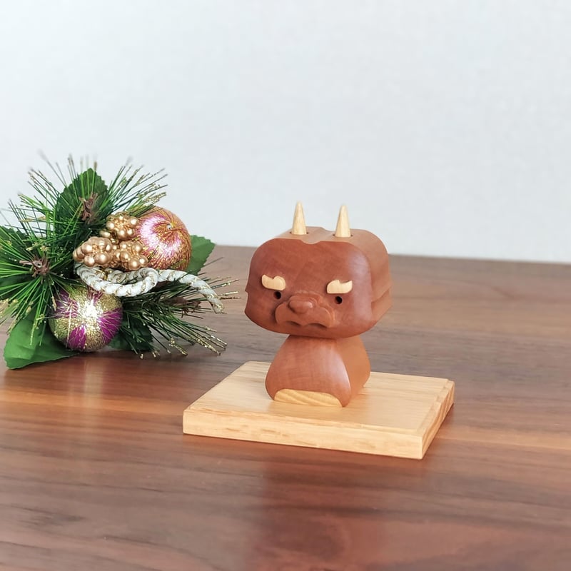 干支の置物 2024『辰』（飾り台つき） | 木工房 福ひで