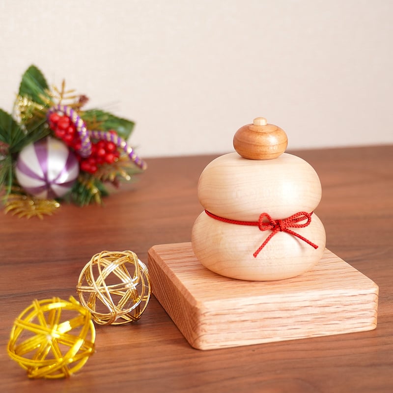 お正月飾り ひとつで二役 『雪だるまmochi』 | 木工房 福ひで