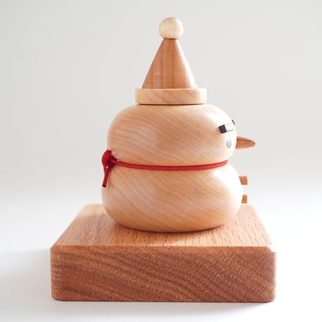 お正月飾り ひとつで二役　『雪だるまmochi』