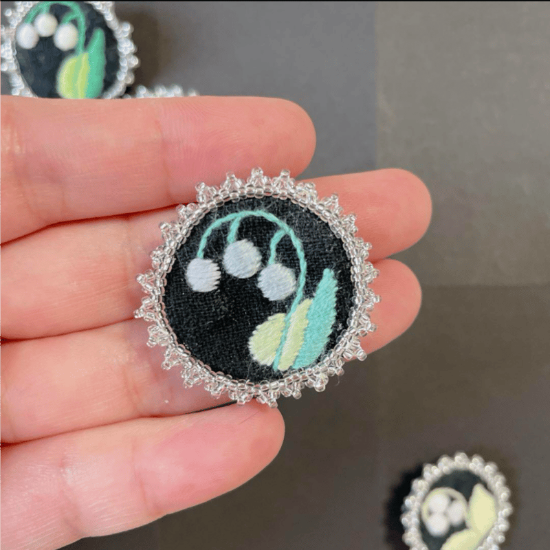 岩手】スズラン刺繍ブローチ5個セット | collect market