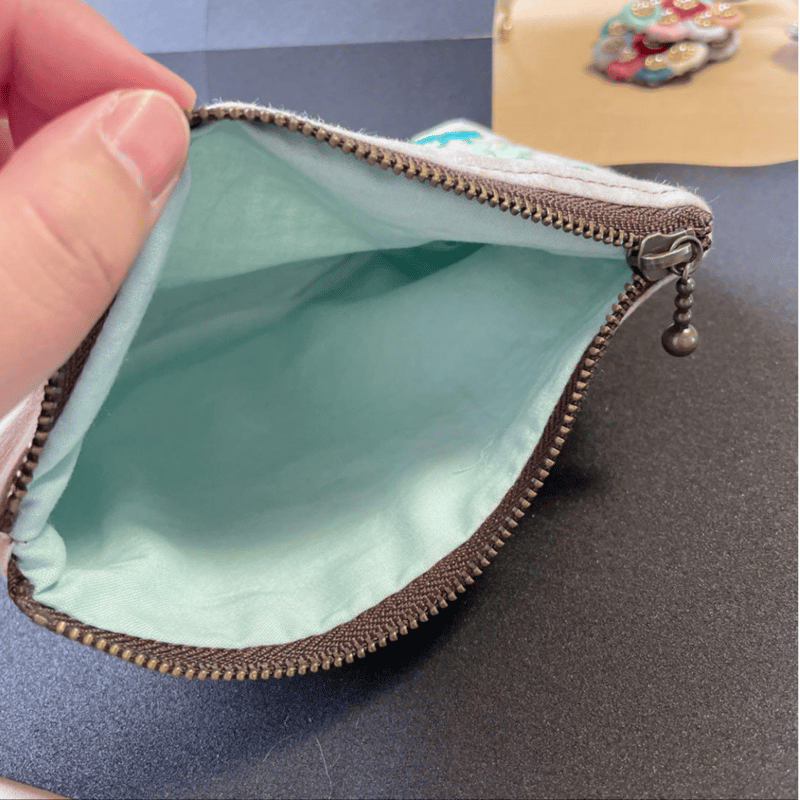 岩手】裏地までしっかり♪花刺繍ポーチ | collect market