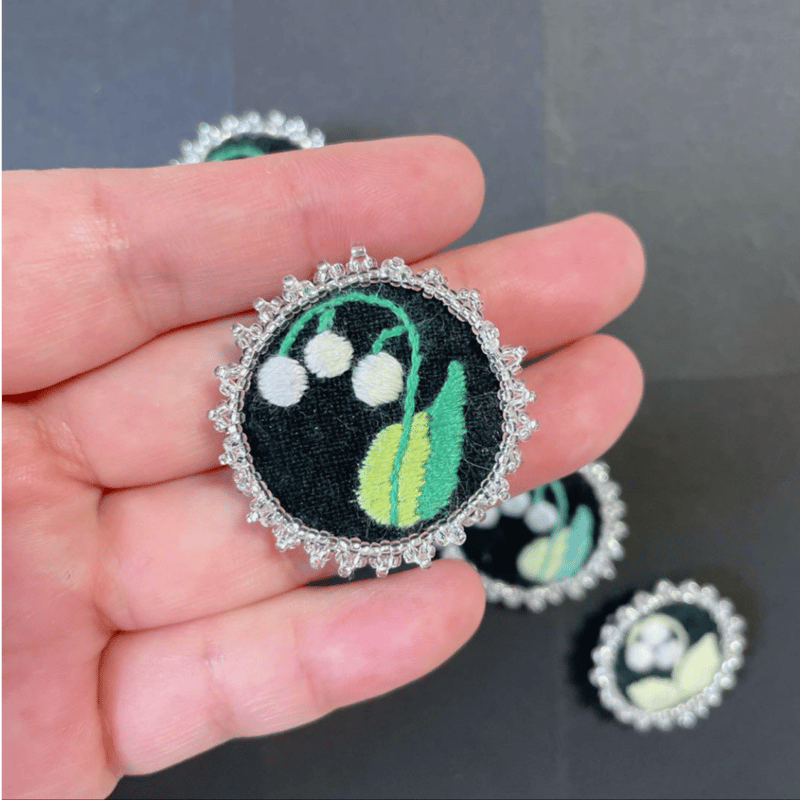 岩手】スズラン刺繍ブローチ5個セット | collect market