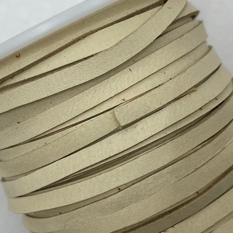 鹿革紐 ディアスキンレース 約3mm幅 約1mm厚 50ft | Elucuro