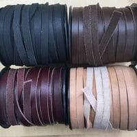 【在庫限り】平革紐　ベルティングレザーレース　9mm幅　約2mm-2.3mm厚　25M