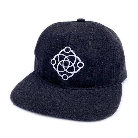 satori cap embroidererd link snap back wool BLACK