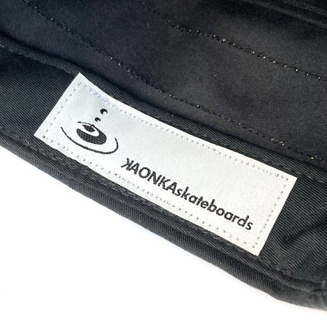 KAONKA cap 24FALL blackletter embriderd classic cap BLACK/GOLD stitch