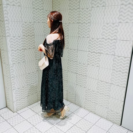 ラメ刺繍ドレープドレス