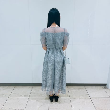 ラメ刺繍ドレープドレス