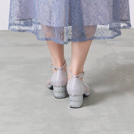 チャンキーヒールシアパンプス