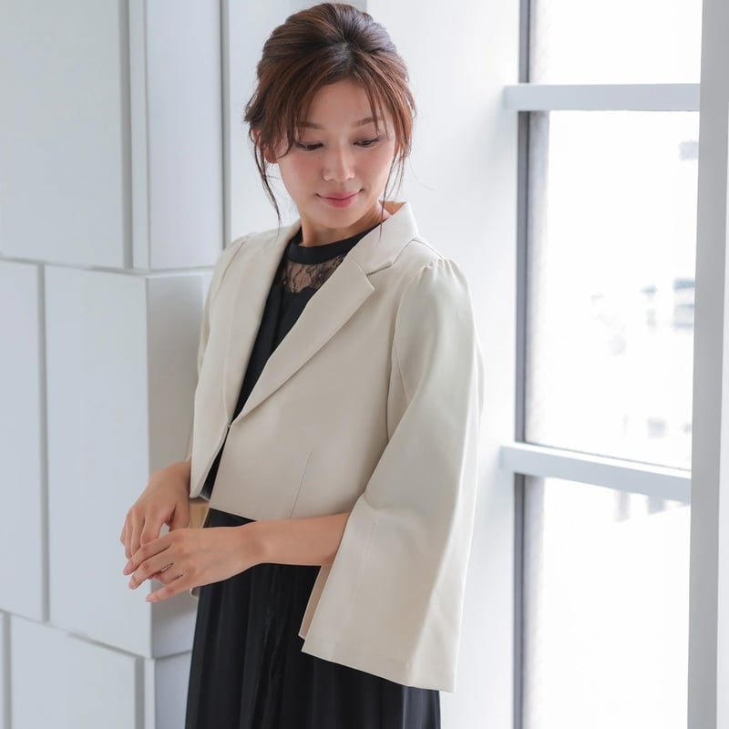 袖スリットテーラードショートジャケット | ZORVA