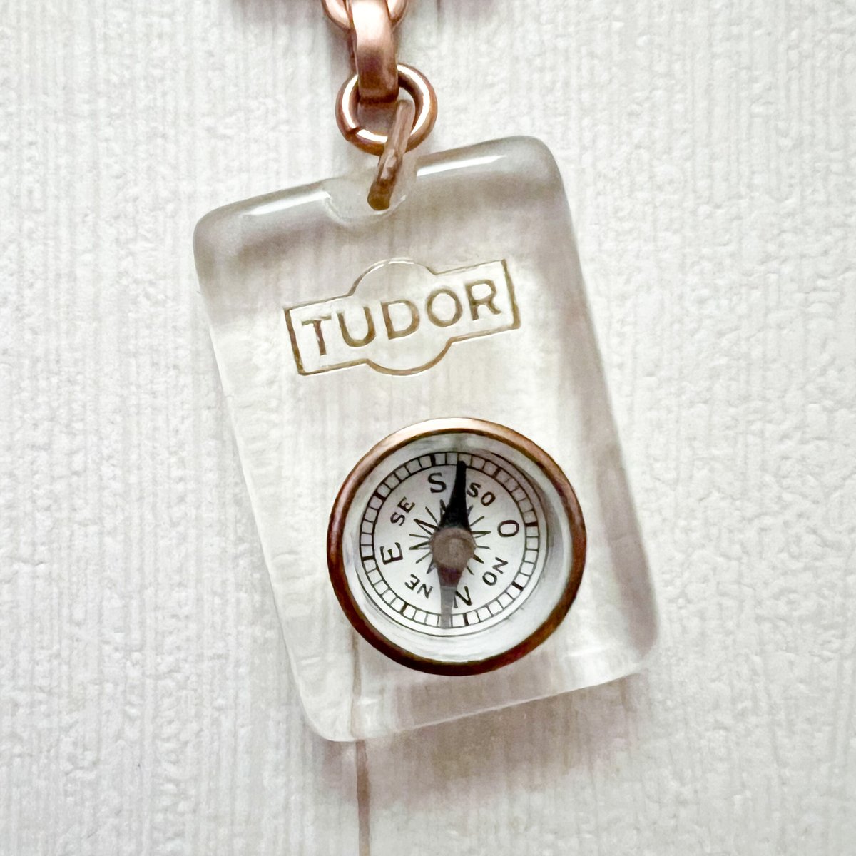 TUDOR. チュードル ブルボンキーホルダー TUDOR. チュードル ブルボンキーホルダー TUDOR ブルボン