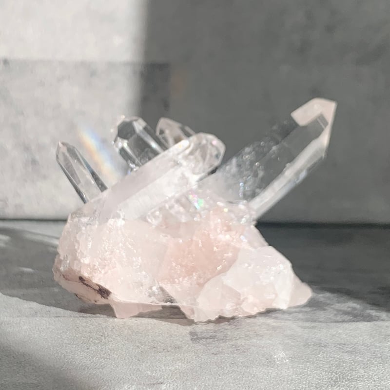 レムリアンシードピンク水晶結晶、純天然、原石、純天然水晶2.１キロ レムリアンシードピンク水晶結晶、純天然、原石、純天然水晶2.1