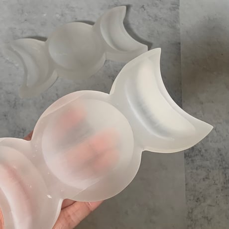 32.《Ｂ級品》セレナイトのアクセ用トレー【天然石・鉱物・パワーストーン】