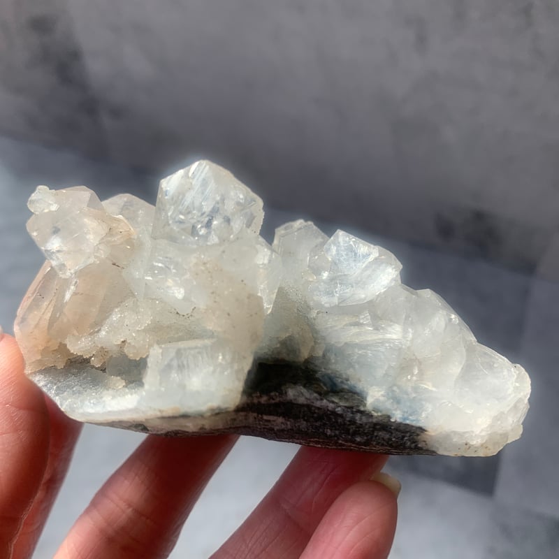 天然石　アポフィライト　ケース付き 天然石 アポフィライト ケース付き